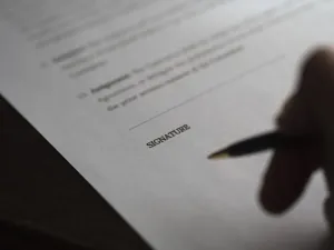 Brand mentions – czym są wzmianki o marce i jak wpływają na widoczność online?