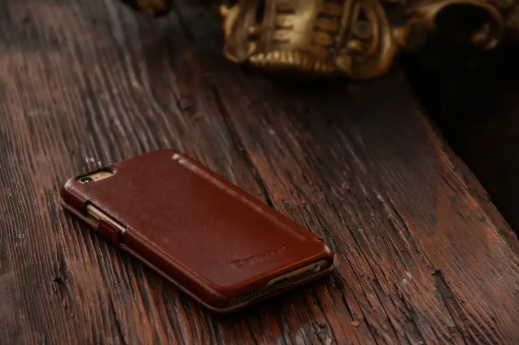 Skórzane etui na telefon: Must-have posiadaczy smartfonów