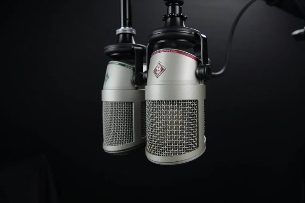 Co leci w radiu? Jak sprawdzić aktualne audycje i utwory?